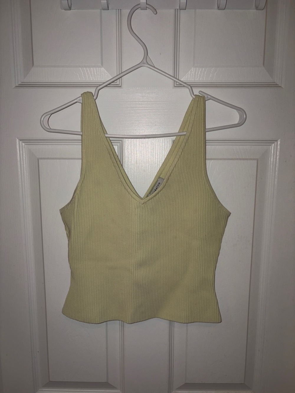 Aritzia Ribbed V-Neck Tank Top - Pale Yellow